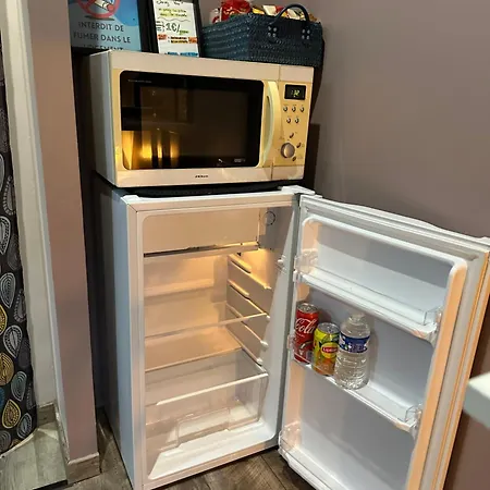 La Tiny : Adorable Petit /parking Gratuit. *