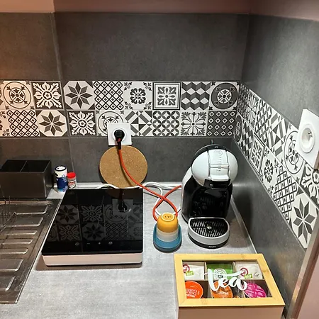 La Tiny : Adorable Petit /parking Gratuit. *