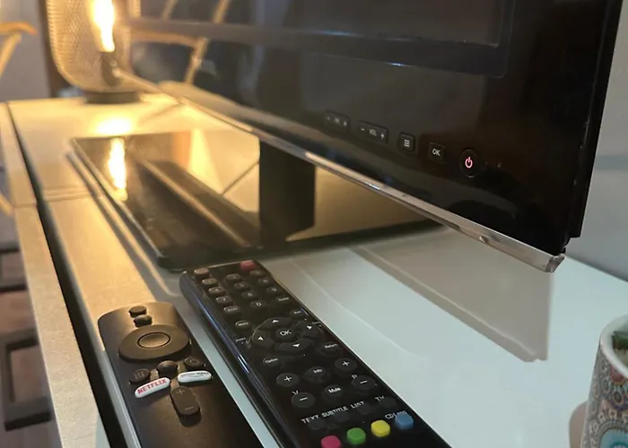 La Tiny : Adorable Petit /parking Gratuit.