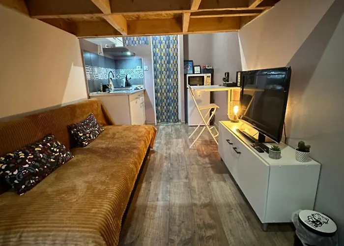 La Tiny : Adorable Petit /parking Gratuit. Casa de Férias Angoulême