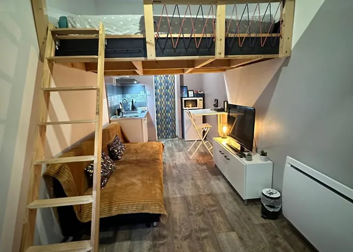 Casa de Férias La Tiny : Adorable Petit /parking Gratuit. Angoulême