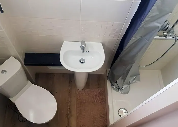 La Tiny : Adorable Petit /parking Gratuit. *