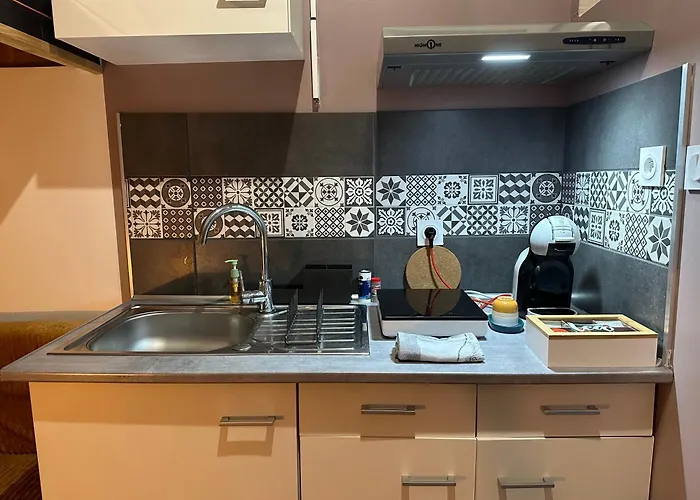 La Tiny : Adorable Petit /parking Gratuit. Casa de Férias